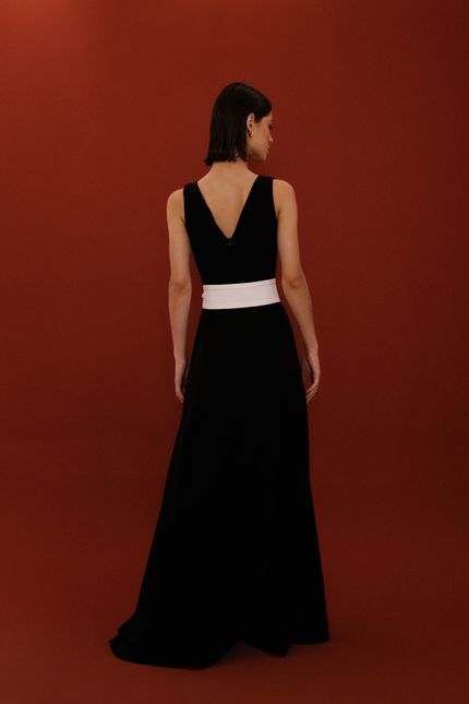 Vestido festa recortes faixa  preto