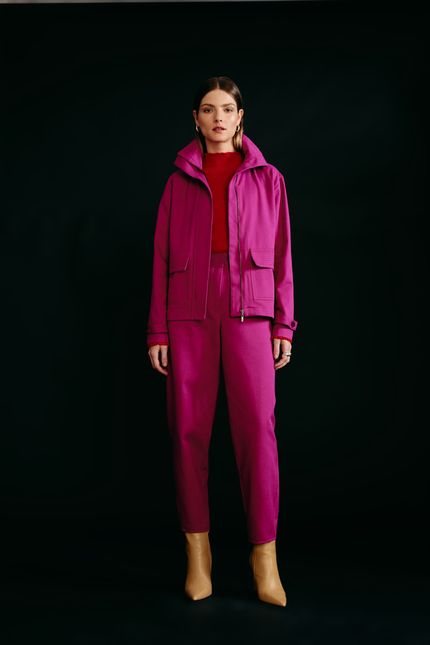 Calça sarja cenoura roxo orquidea