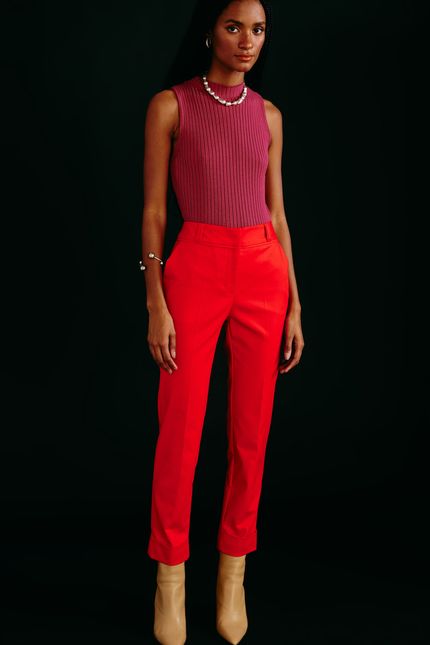 Calça alfaiataria barra dobra vermelho anturio