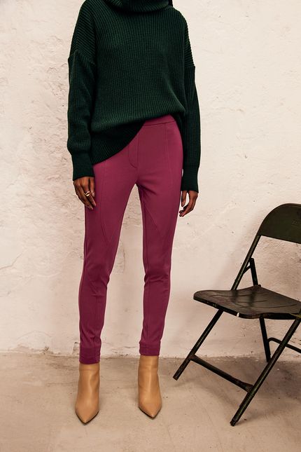 Calça montaria recortes  roxo orquidea