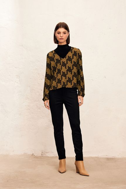 Blusa detalhe pois de poule verde musgo