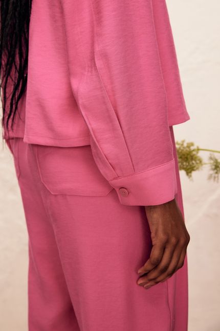 Camisa cupro gola v rosa tulipa