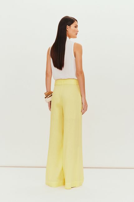 Calça cambraia pantalona amarelo manteiga