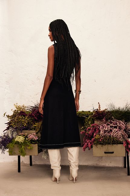 Vestido malha pespontos bolso preto