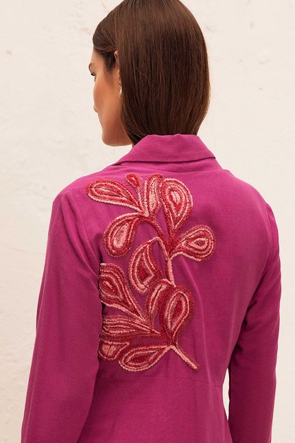 Casaco linho bordado floral  roxo orquidea