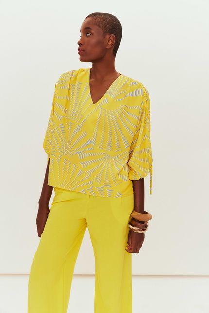 blusa detalhe concha solar  amarelo solar
