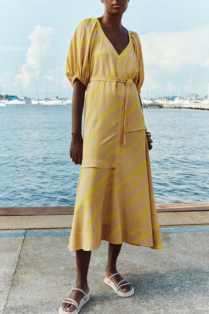 Vestido cinto listrado solar bege areia
