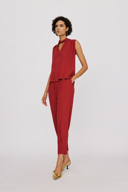 Blusa crepe gola torção marrom serrado