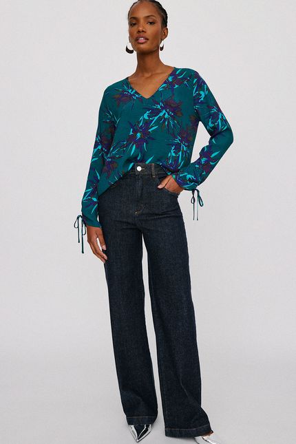 Blusa detalhe punho floral cactus verde amazonia