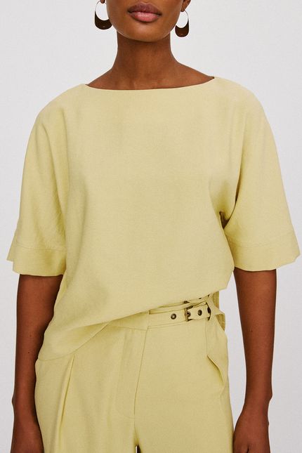 Blusa detalhe ilhós bege camurca