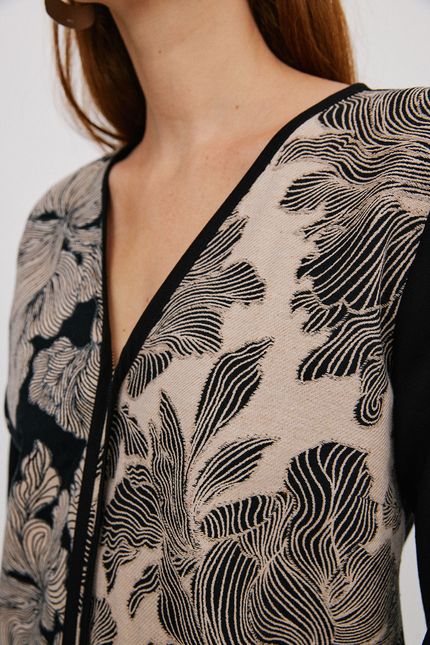 Blusa jacquard algas preto