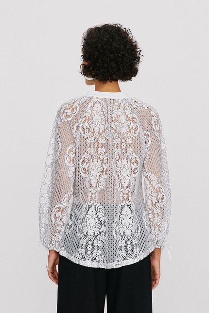 Blusa renda tipo bata off white