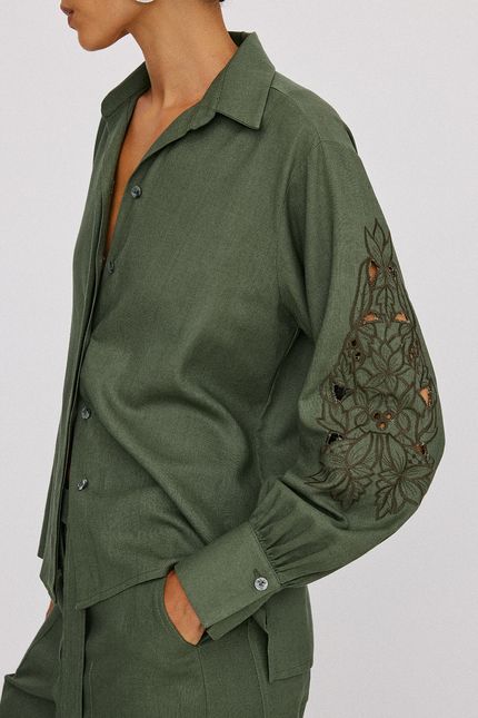 Camisa linho manga bordada verde oliva