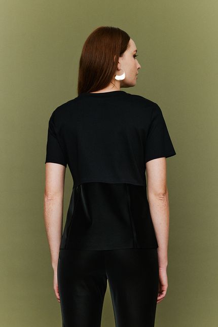 Blusa manga recortes montaria preto