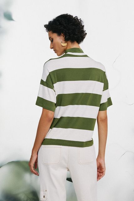 Blusa linen listrada bordada verde oliva