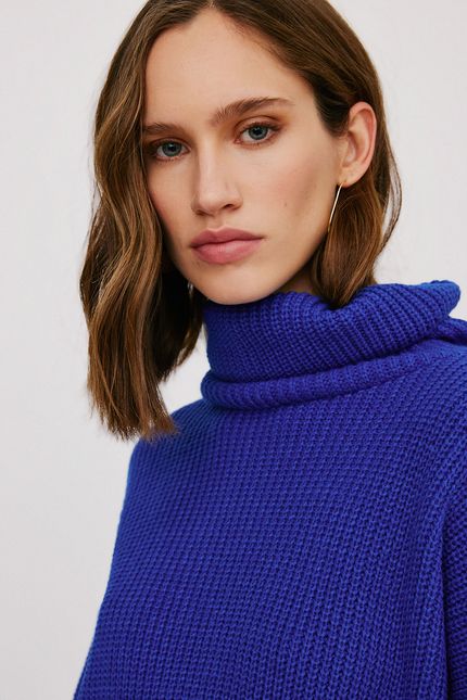 Blusa tricot gola azul oceano
