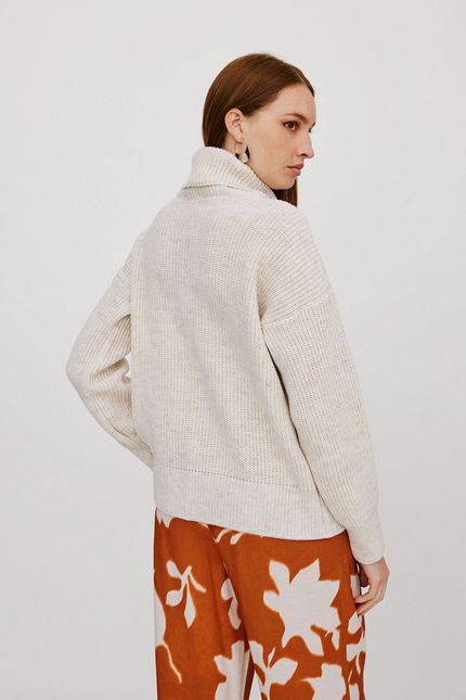 Blusa tricot gola off white