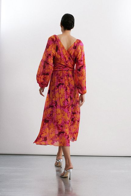 Vestido transpasse hibisco vinho urucum