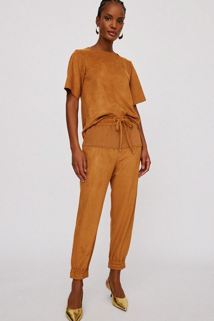 Blusa nobu detalhe pespontos caramelo