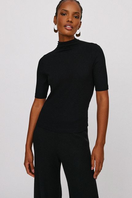 Blusa mc canelada color preto