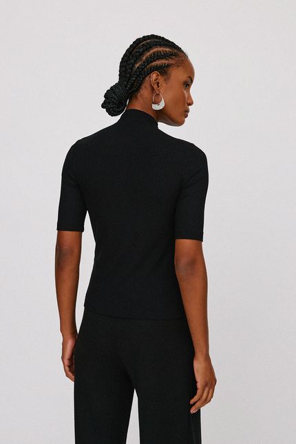 Blusa mc canelada color preto