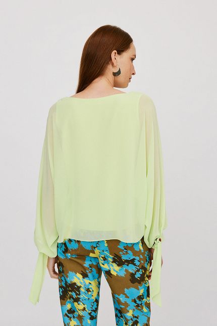 Blusa canoa punho ilhós verde lima