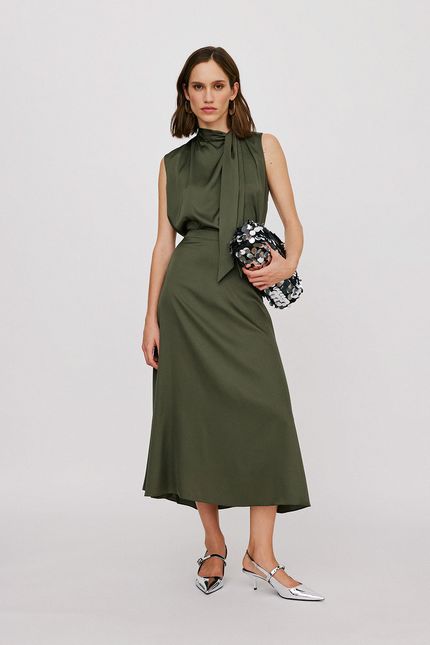 blusa cetim gola lenço verde oliva