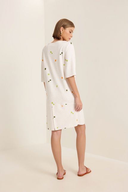 Vestido curto passeio off white