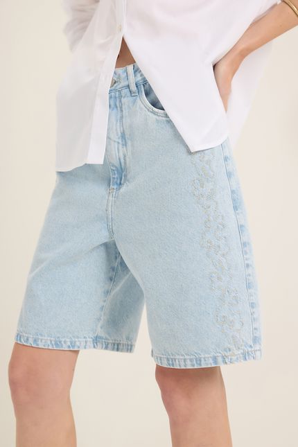 Bermuda jeans bordado  jeans