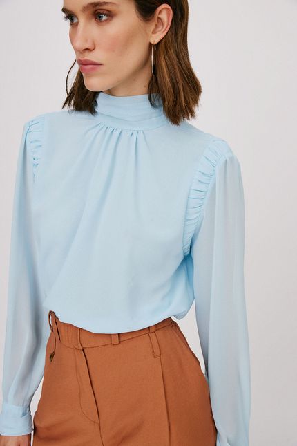 Blusa cava franzida azul aquamarine