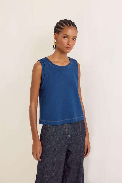 Blusa moletinho detalhe cava azul atlantico