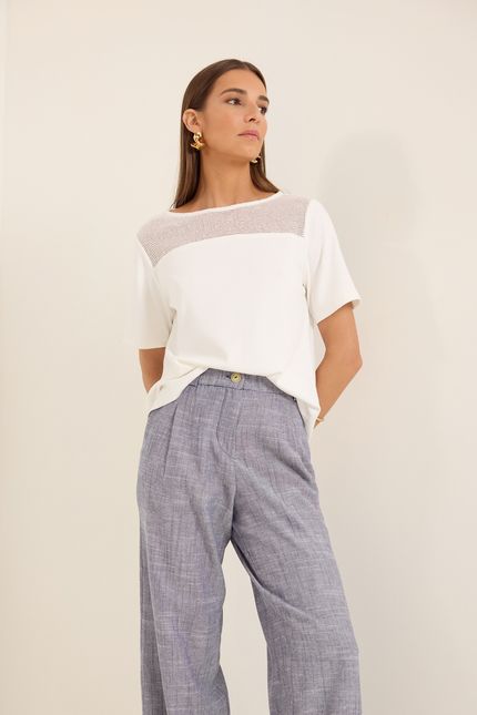 Blusa malha detalhe crochê off white
