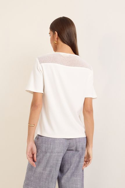 Blusa malha detalhe crochê off white