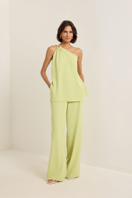 Blusa crepe ombro único verde cana
