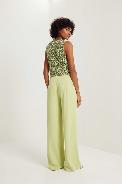 Calça crepe pantalona verde cana