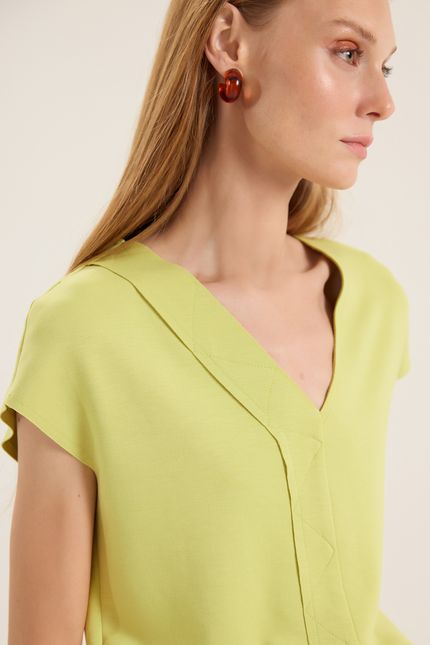 Blusa malha dublada zig zag decote verde cana