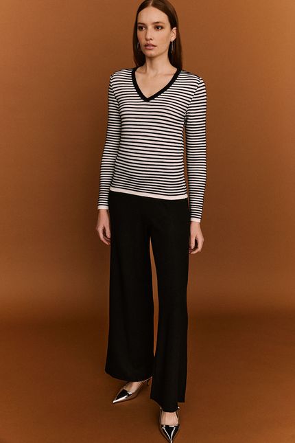 Blusa tricot listra decote v bege palha