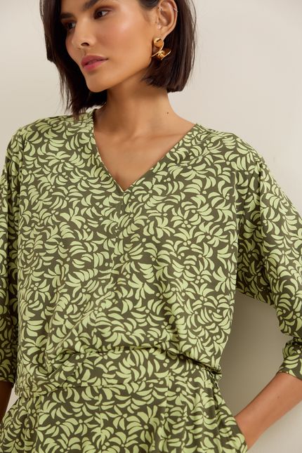Blusa decote coqueiro verde cana