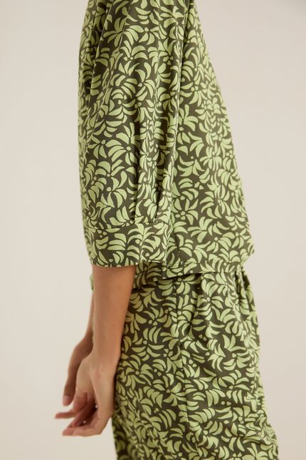 Blusa decote coqueiro verde cana