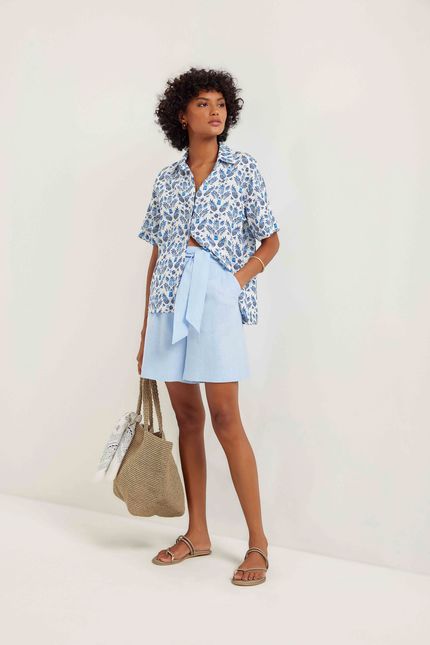 Camisa detalhe botões férias azul topazio