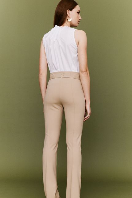 Calça alfaiataria cinto block bege sisal