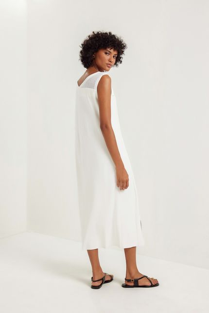 Vestido malha detalhe crochê off white