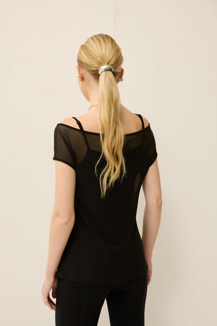 Blusa sobreposição tule preto