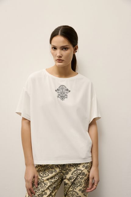 Tshirt detalhe camisa bordada off white