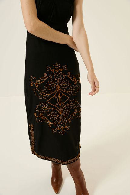 Vestido linho bordado maria bonit preto