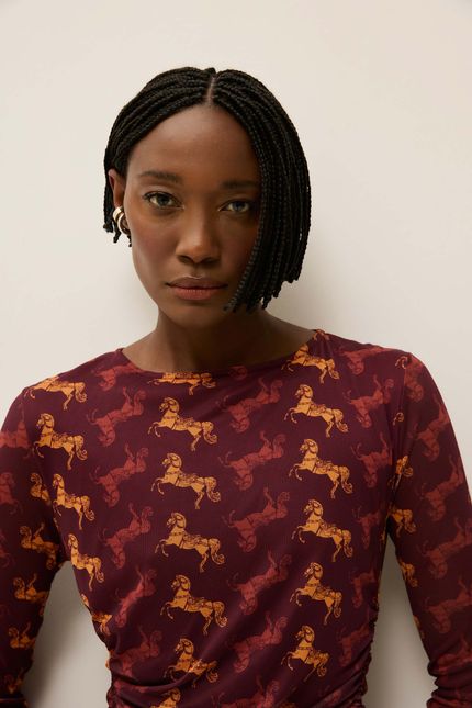 Vestido tule franzido rodeio vinho tango