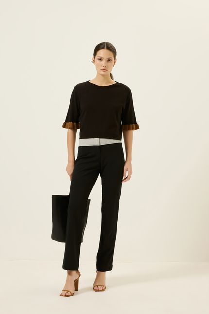 Blusa tricot mc babado preto