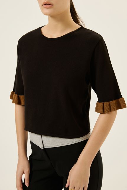 Blusa tricot mc babado preto