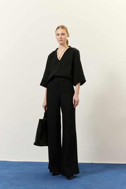 Blusa cupro acetinado gola preto