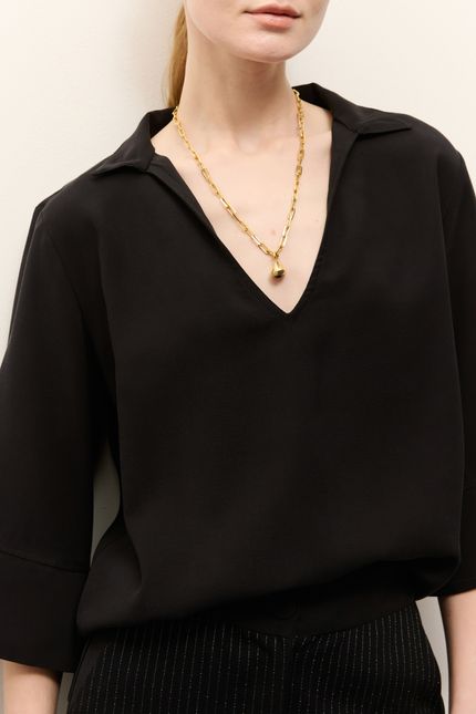 Blusa cupro acetinado gola preto